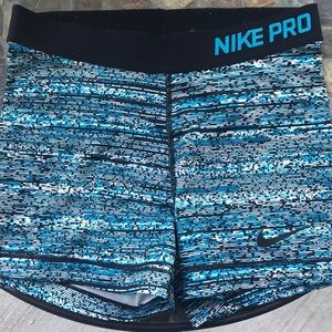 Nike Pro 3”